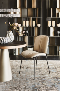 Мягкий стул