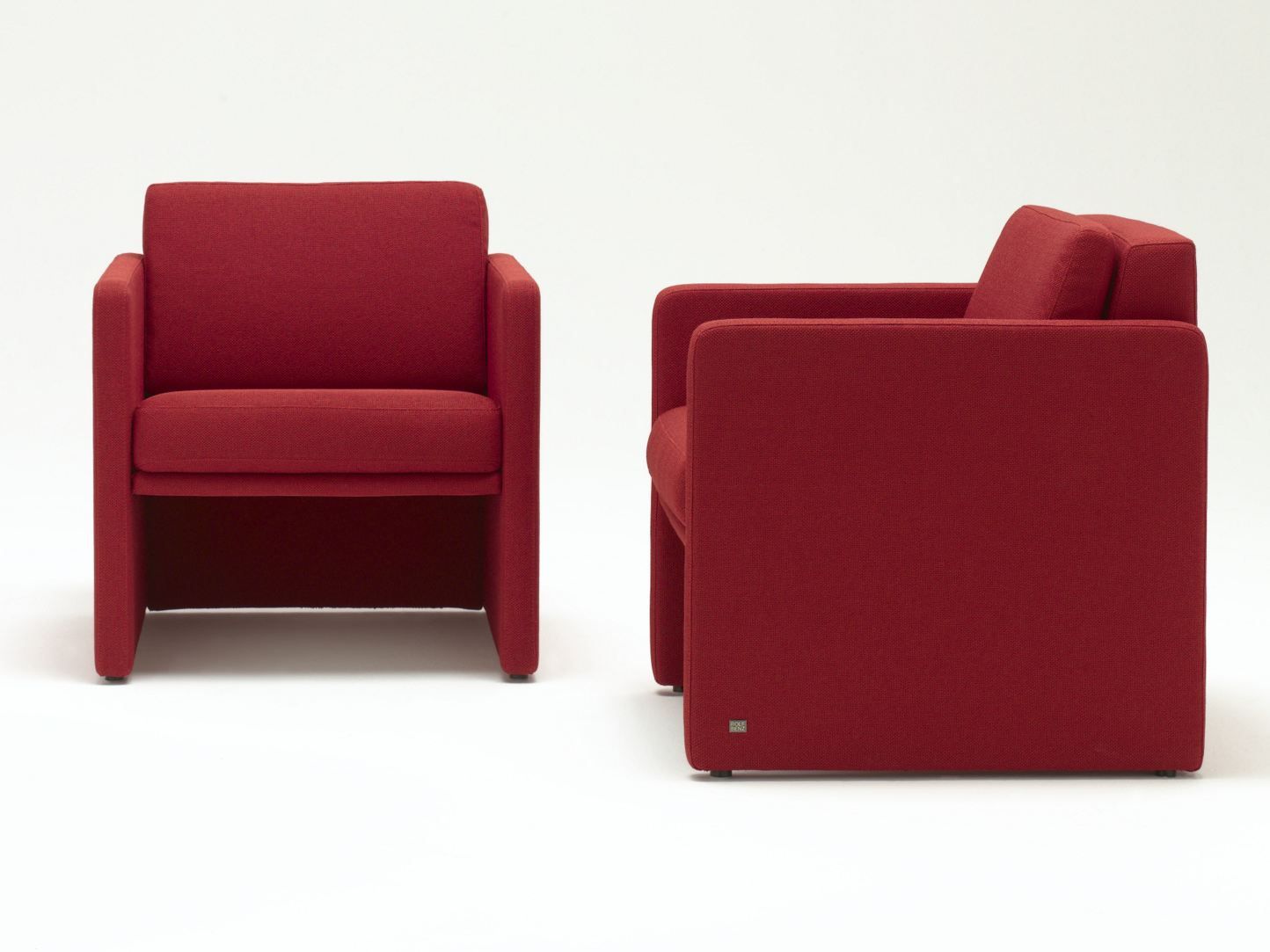 Тканевое кресло с подлокотниками Rolf Benz Rolf Benz 011 EGO ARCH-00135113