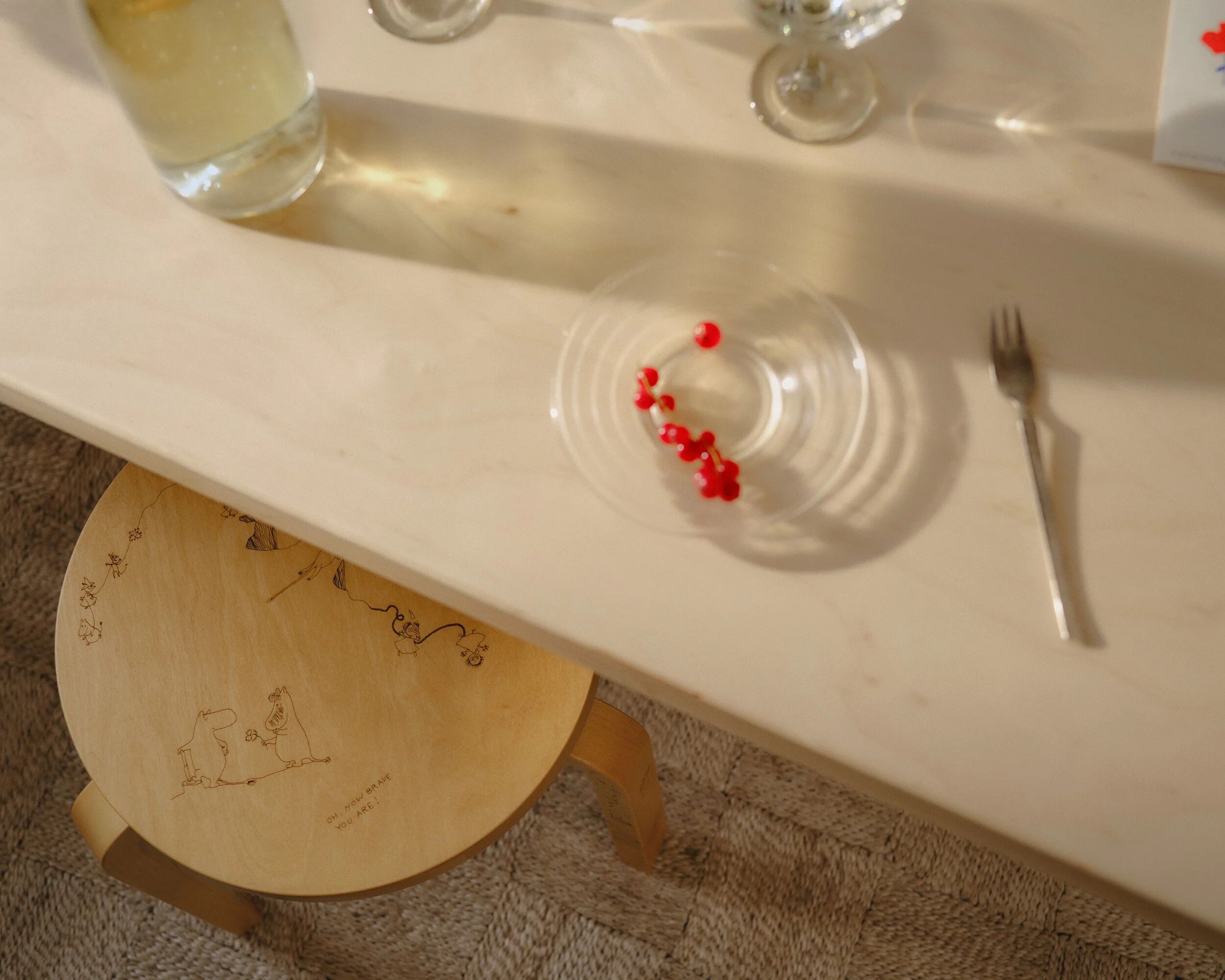 Штабелируемый стул из березы Artek STOOL 60 CELEBRATION ARCH-00111010 - Вид №3