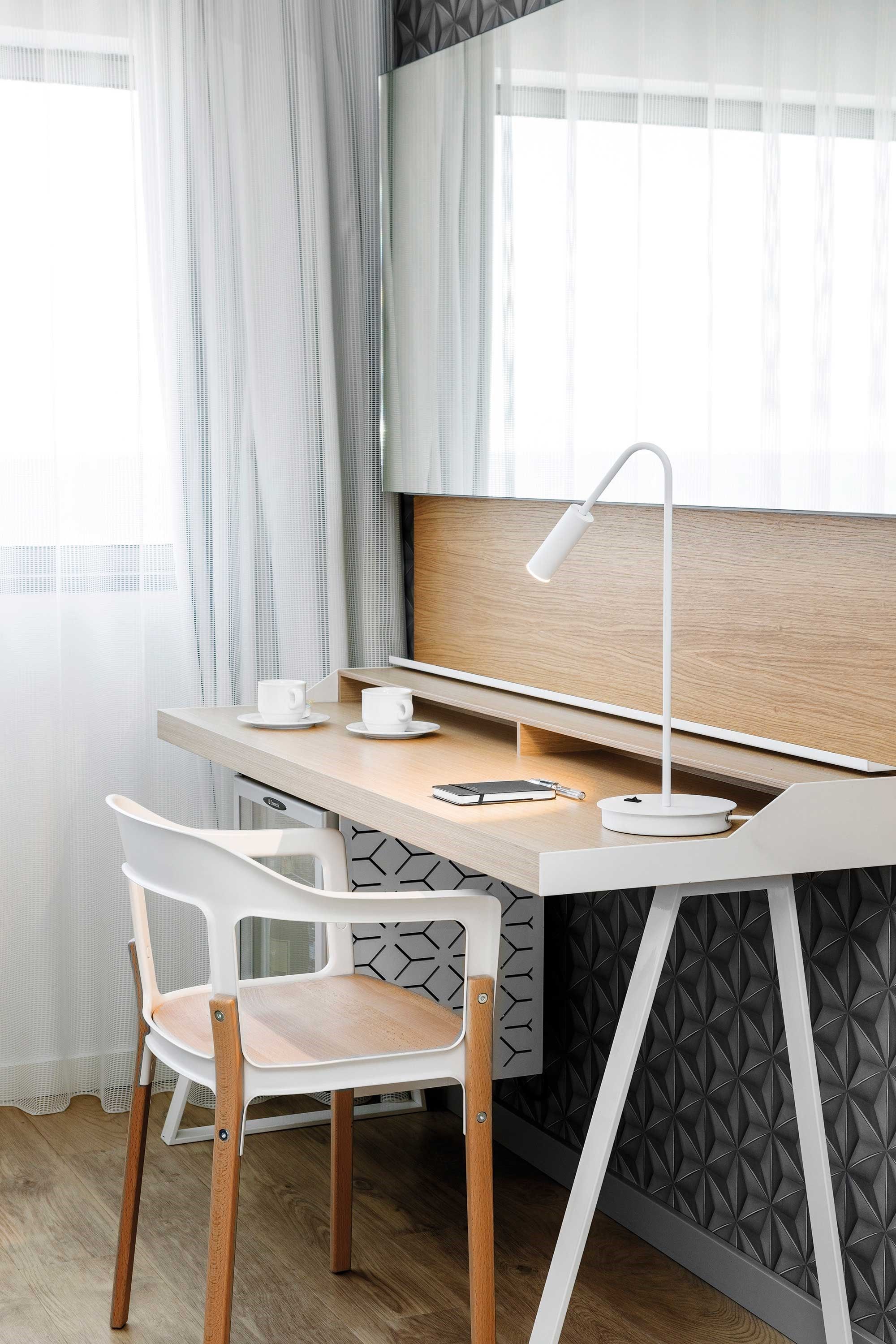 Алюминиевая светодиодная настольная лампа Estiluz хранилище ARCH-00047697 - Вид №3