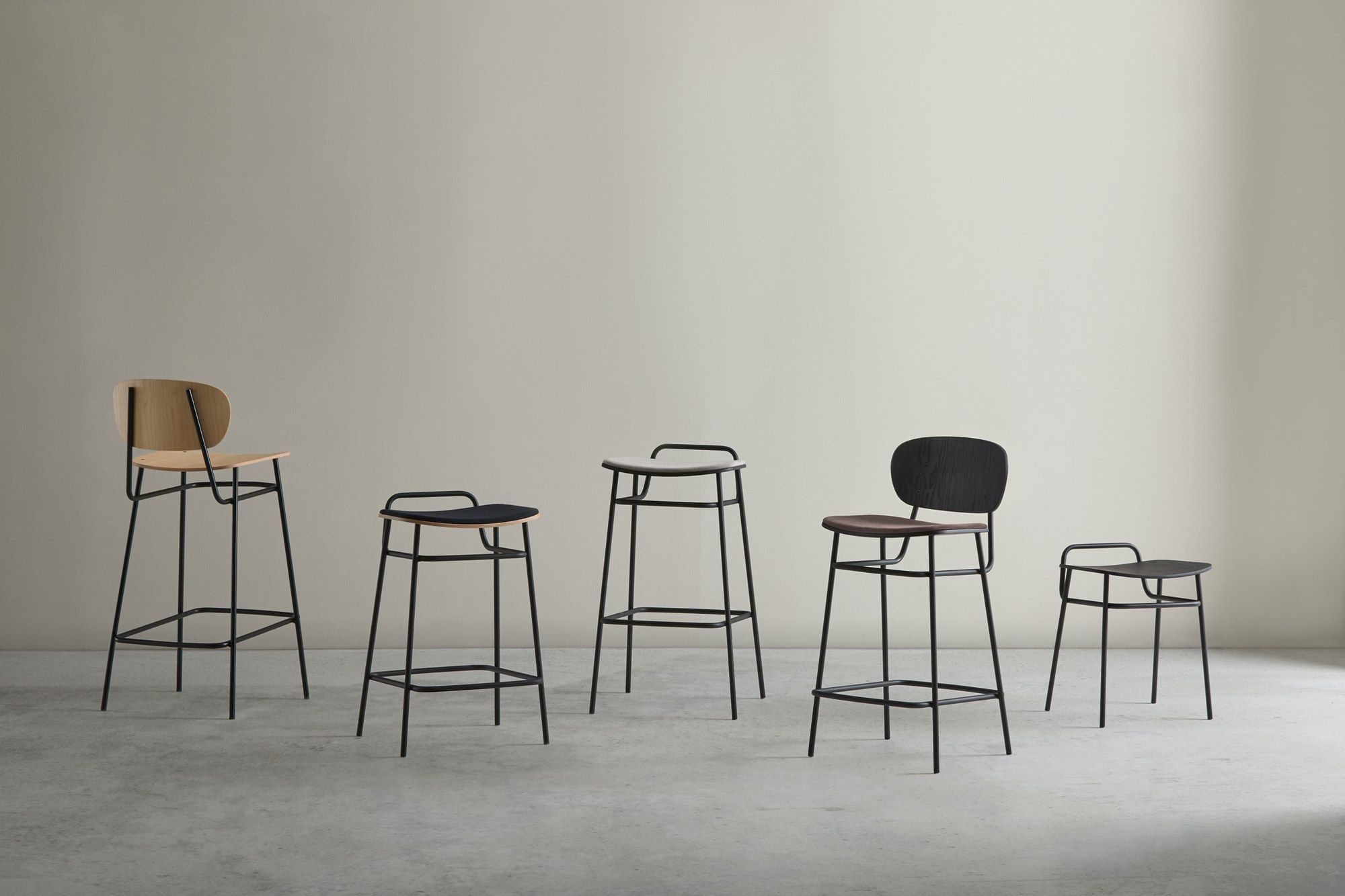 Высокий табурет с мягкой подкладкой из ясеня Blasco&Vila Fosca ARCH-00070708 - Вид №15