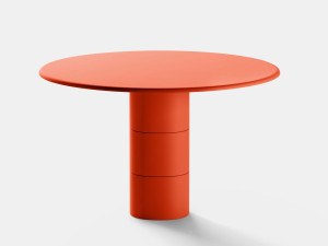 Круглый бетонный стол