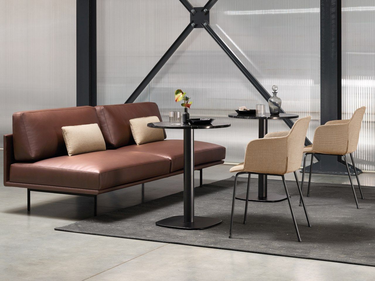 Стул с подлокотниками Quinti Sedute Deep Cover ARCH-00141225