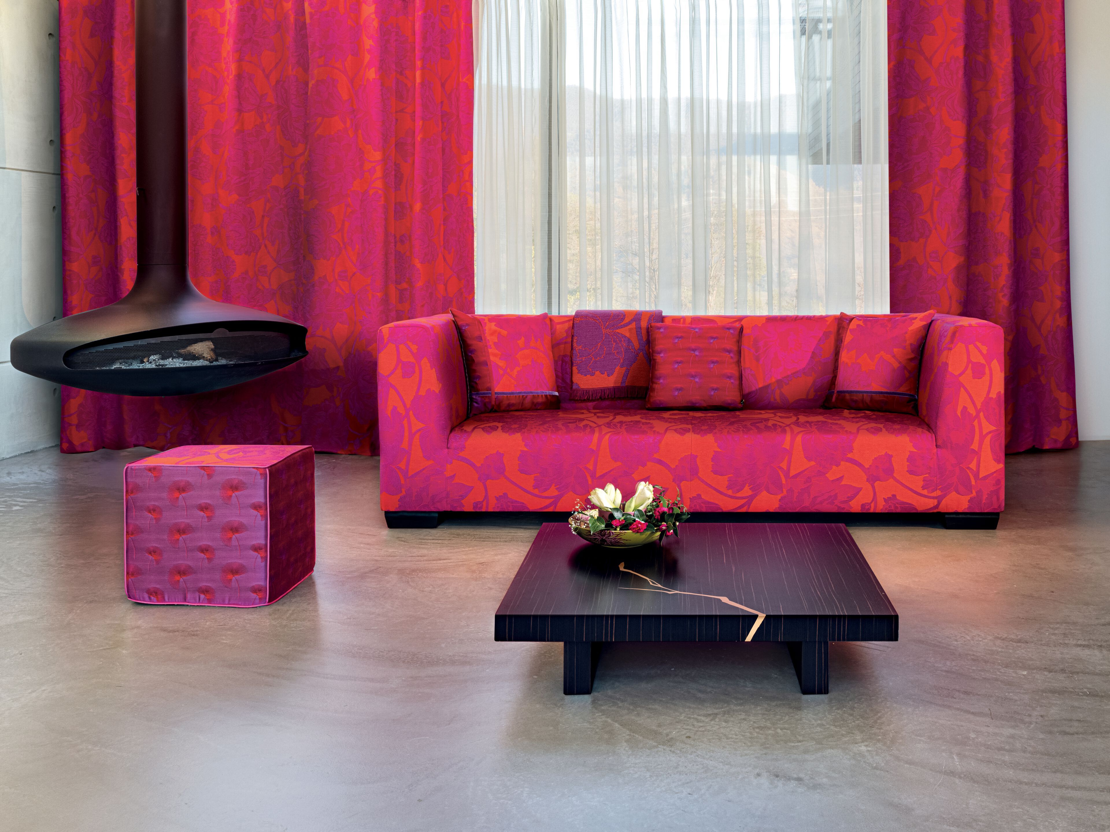 Квадратная подушка из ткани с цветочным рисунком K-3 Hana Pop ARCH-00099317 - Вид №3