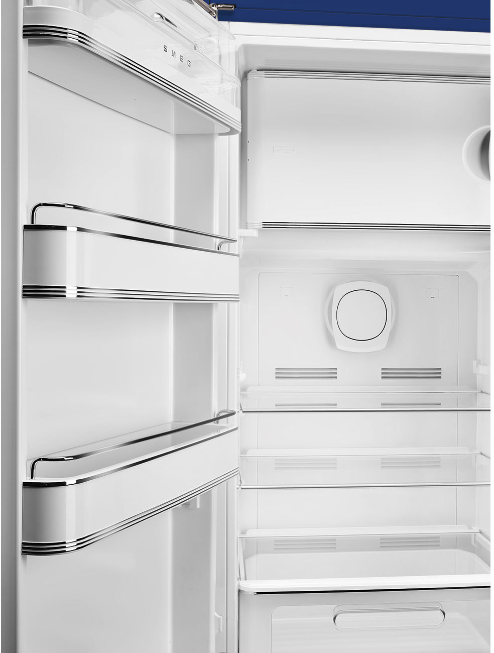 FAB28LDUJ5 Холодильник / отдельностоящий однодверный холодильник, стиль 50-х годов, 60 см, британский флаг, петли слева SMEG  - Вид №3