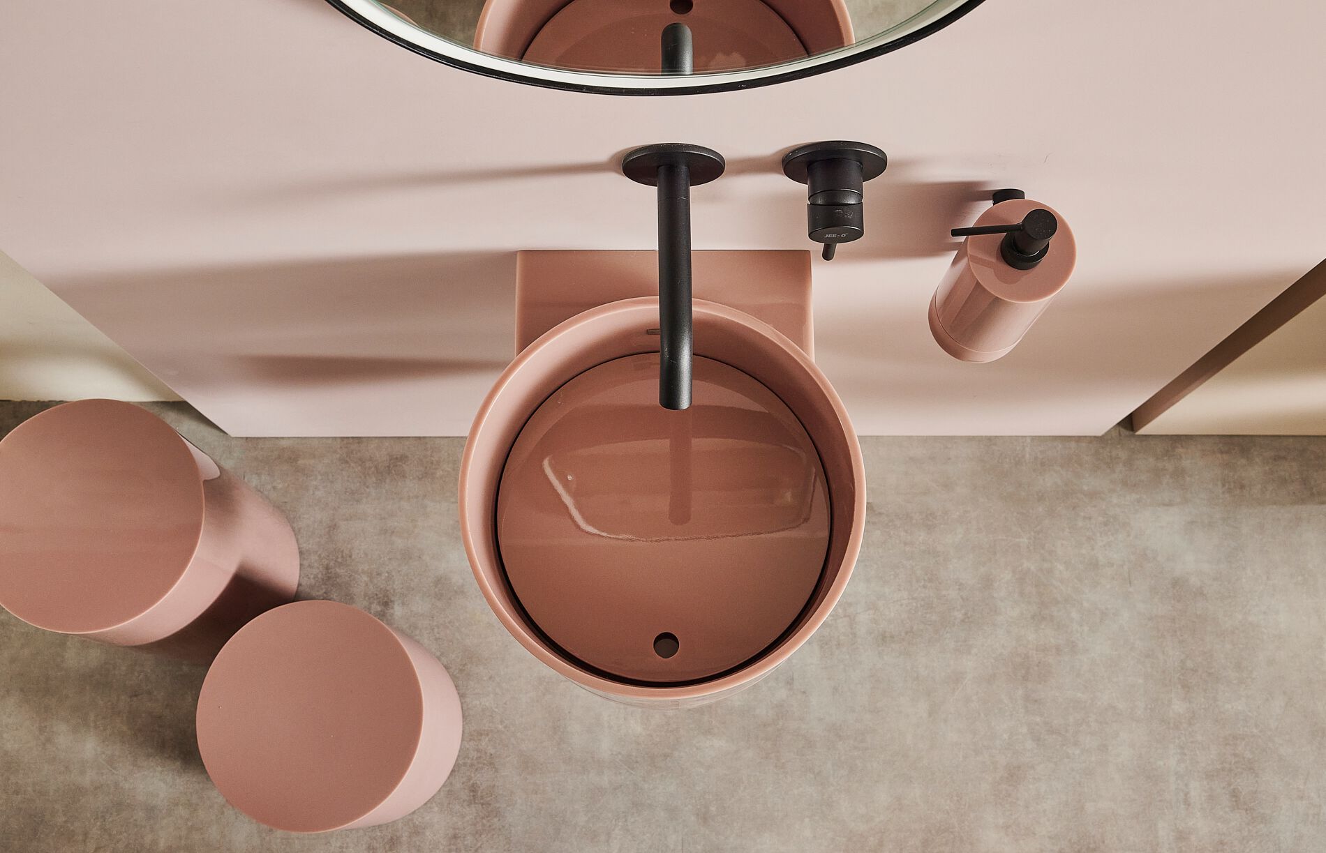 Смоляная подвесная ручная мойка Vallvé сердце ARCH-00082931 - Вид №5