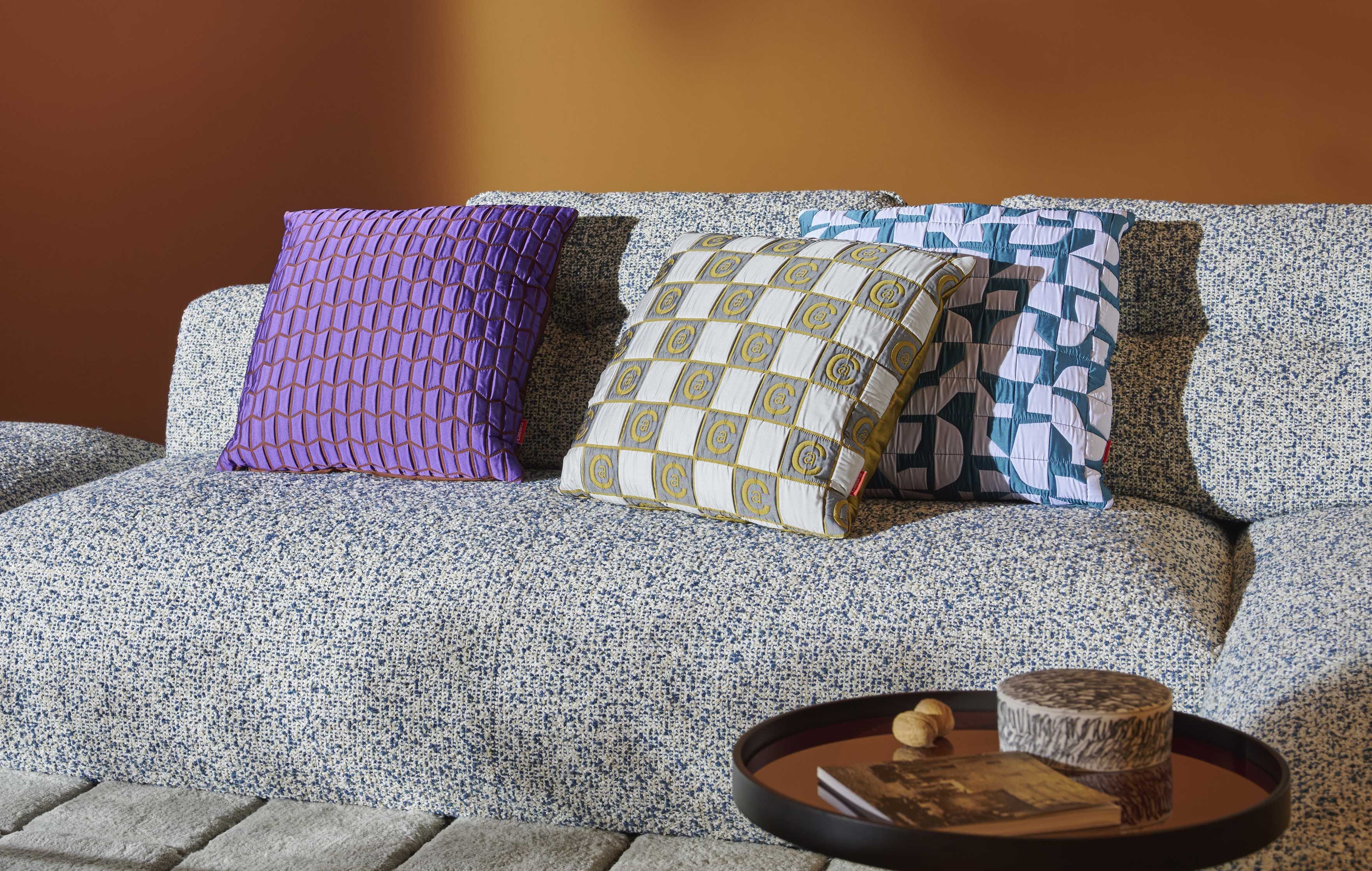 Квадратная подушка из ткани с рисунком CASSINA рамка ARCH-00084046 - Вид №1