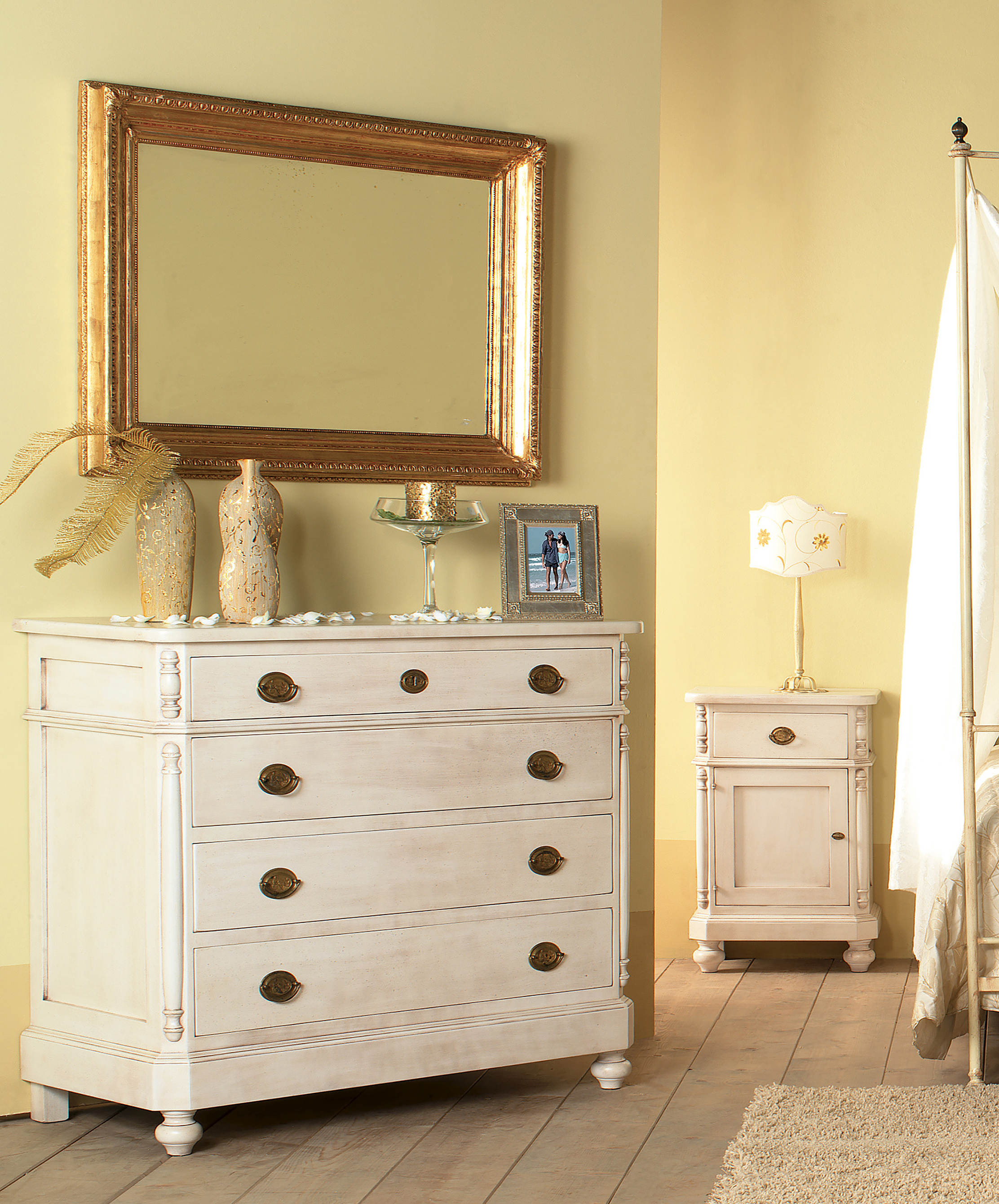 3870 Tifernoit Сгруппируйте комод и две прикроватные тумбочки Zona Notte  - Вид №1