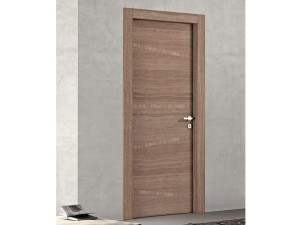 Деревянные распашные двери