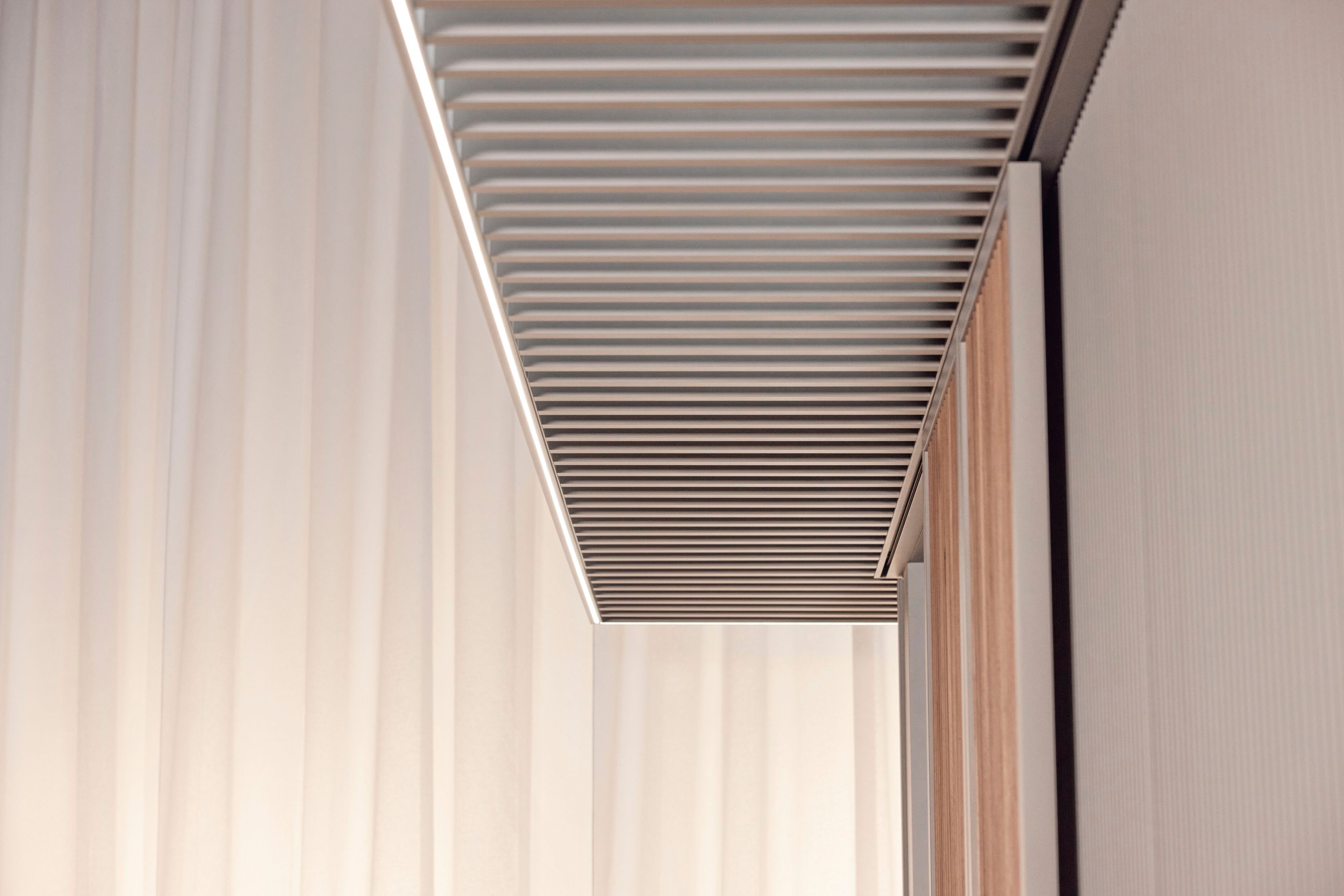 Биоклиматическая пергола из алюминия RENSON AMANI ARCH-00088100 - Вид №12