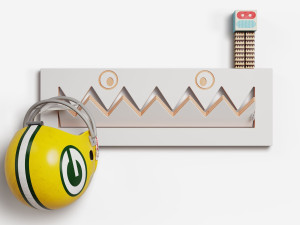 Вешалка для одежды из фанеры