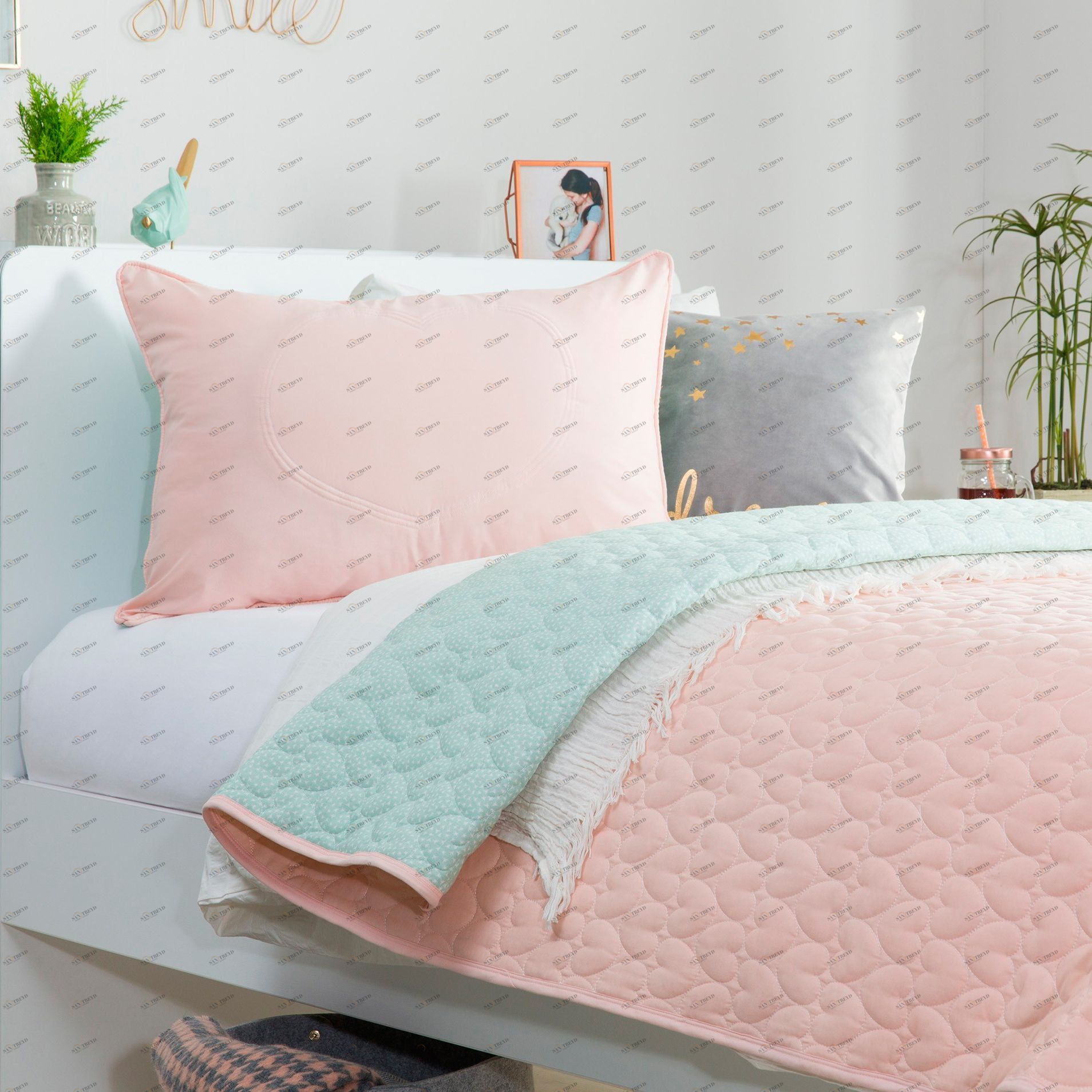 Покрывало с подушкой 90х200 см розовое Ducy CILEK WHITE 00-3832465 Розовый Santreyd 