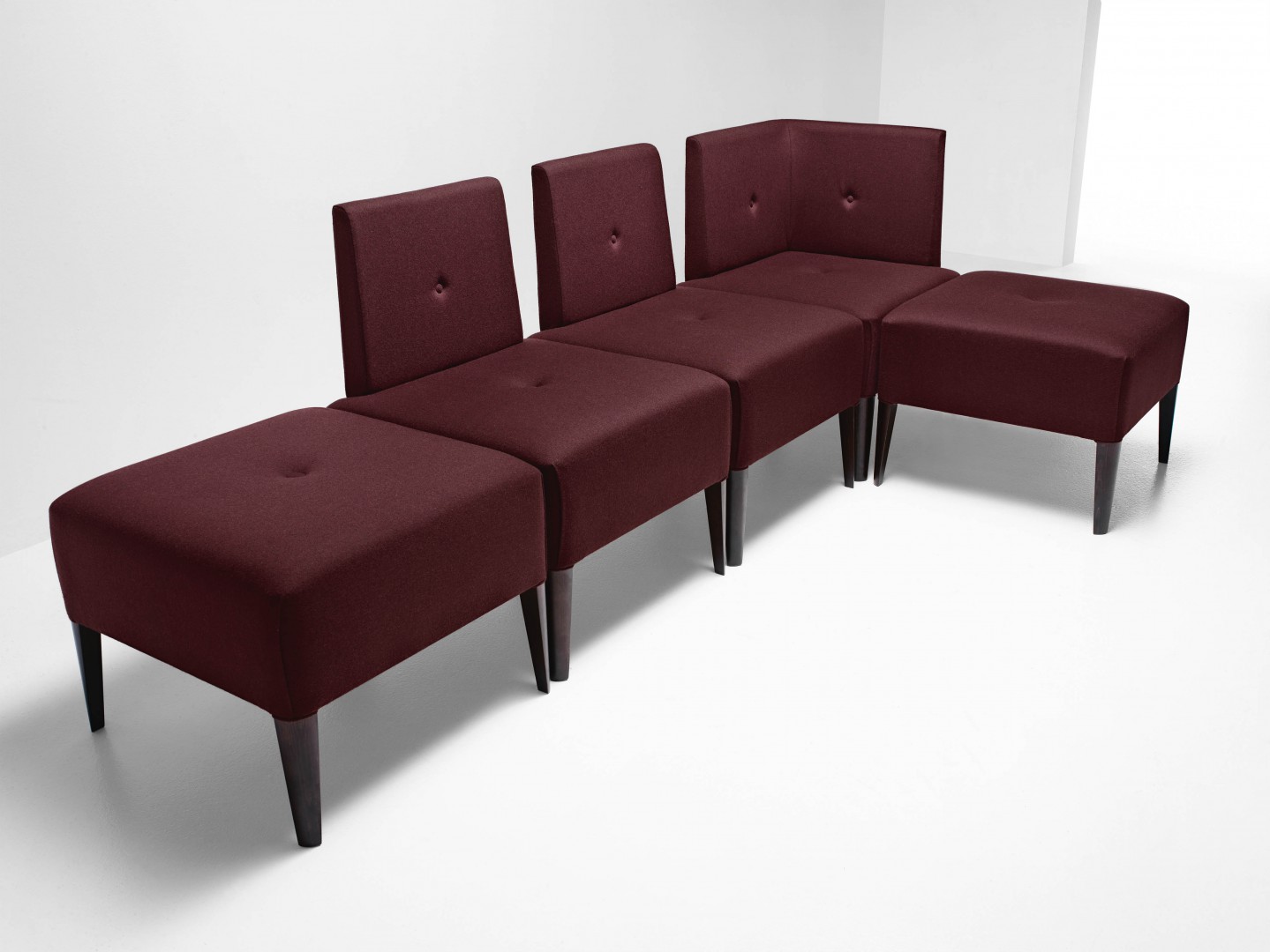 Punto 227 Модульная система сидений, линейные сиденья с деревянным каркасом из бука, 4 ножки. Сиденье и спинка мягкие. Линейный модуль. Et al. Punto - Вид №2