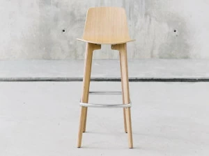 ENEA Высокий деревянный табурет со спинкой Lottus wood