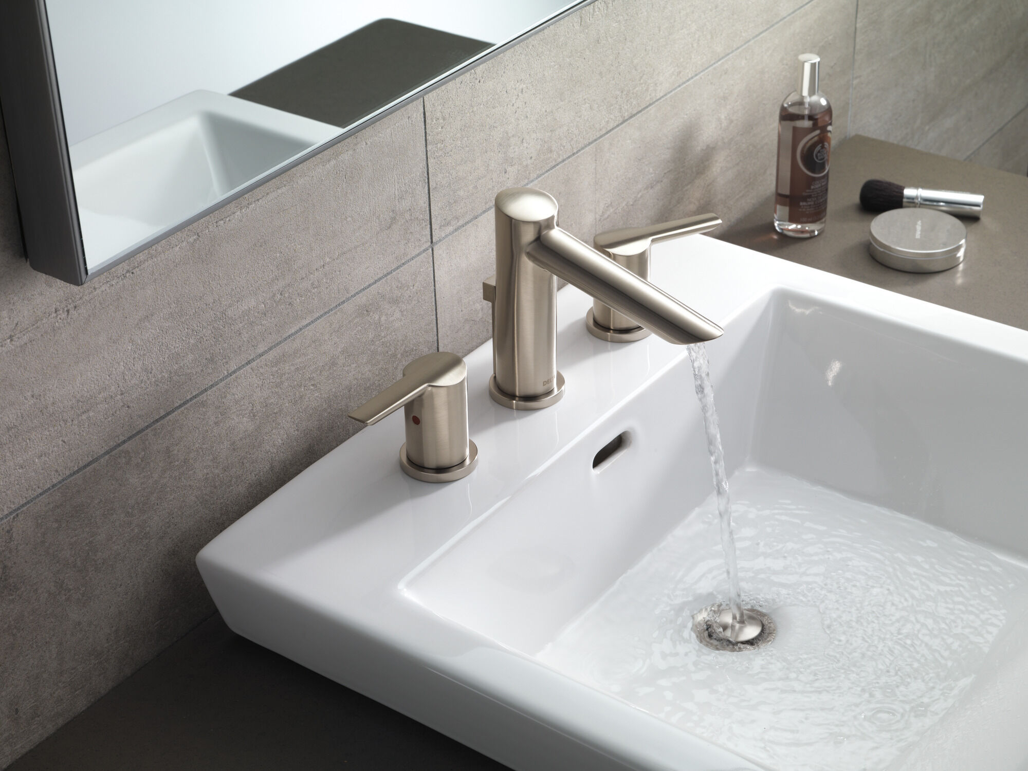 3561-SSMPU-DST Смеситель для ванной комнаты с двумя ручками Delta Faucet Compel Нержавеющая сталь  - Вид №1