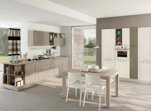 CREO Kitchens Линейная модульная кухня с ручками Kyra