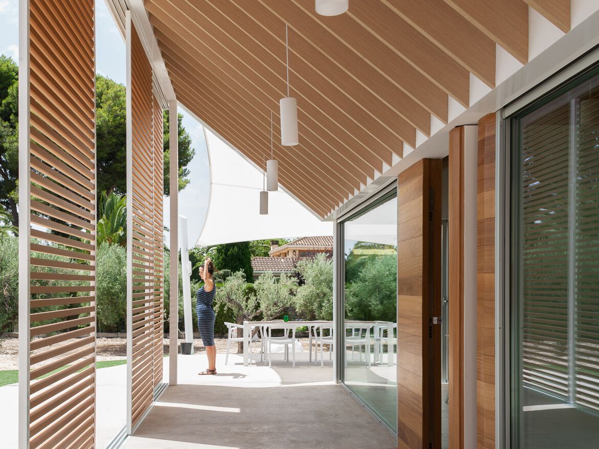 Система телескопических и синхронизированных дверей Saheco MULTIPLO TIMBER ARCH-00028061 - Вид №5