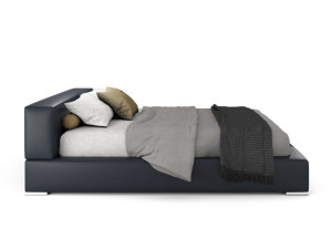 Кожаная мягкая двуспальная кровать