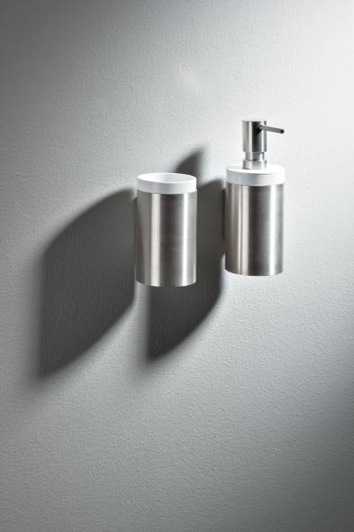 162.04.110XA Кружка с держателем HEWI System 900 - Вид №2