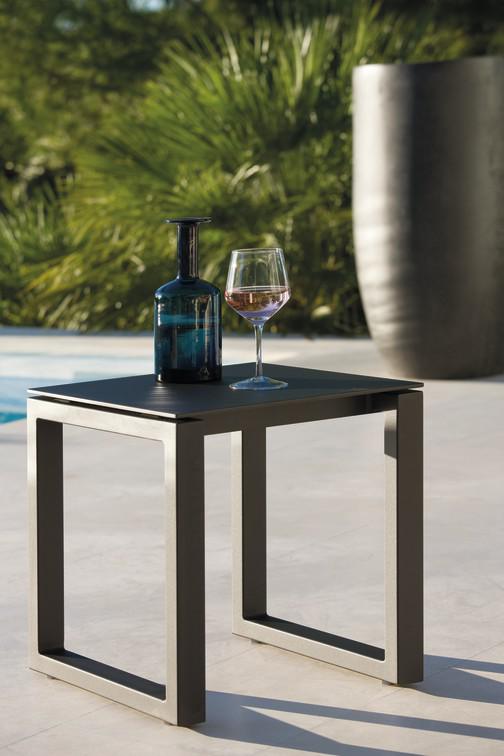 MNST1125 Приставные столики pa lava 46см x 46см Manutti Fuse - Вид №3