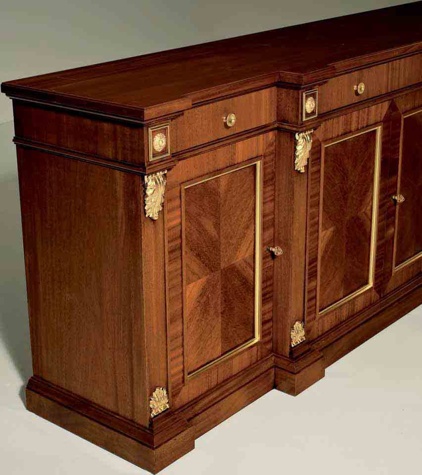 Шкаф из красного дерева с дверцами OAK Галерея ARCH-00039683 - Вид №1