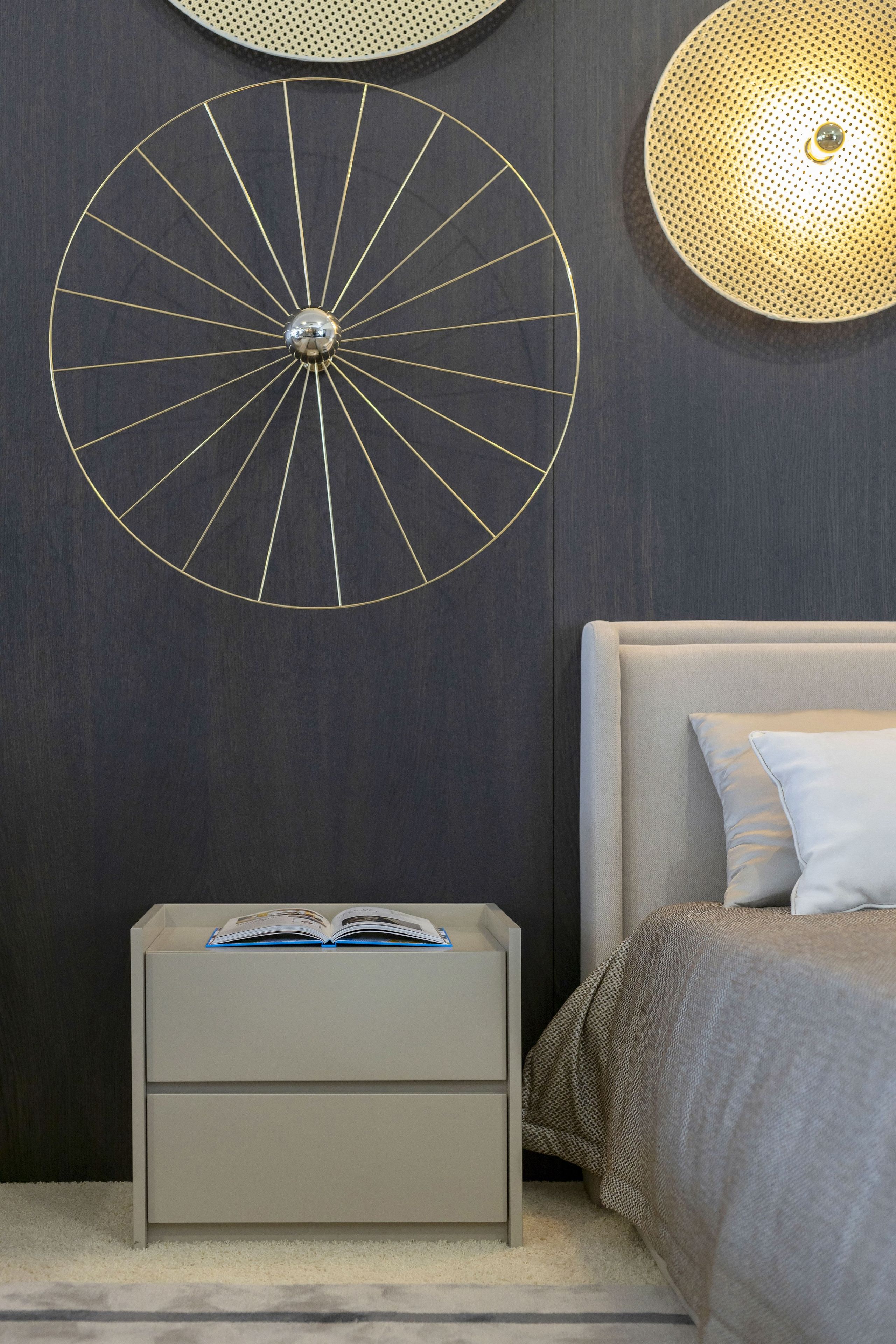 Двуспальная кровать из ткани с мягким изголовьем Stylish Club Porto ARCH-00034730 - Вид №16