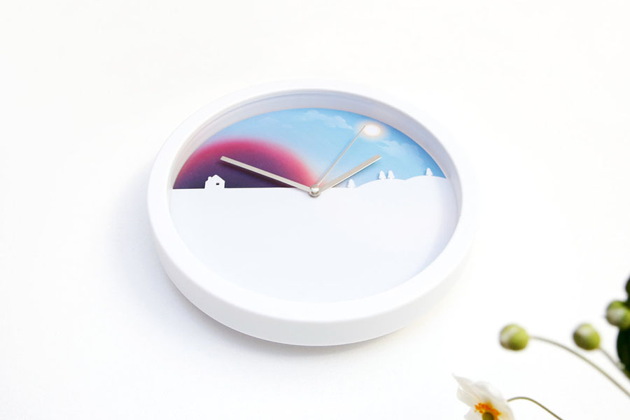 Часы настенные Day and Night с цветным циферблатом SUCK UK SKCLOCKDN1 - Вид №6