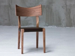 Gervasoni Стул из орехового дерева с коричневым кожаным сиденьем Sweet