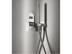 Однорычажный смеситель для душа