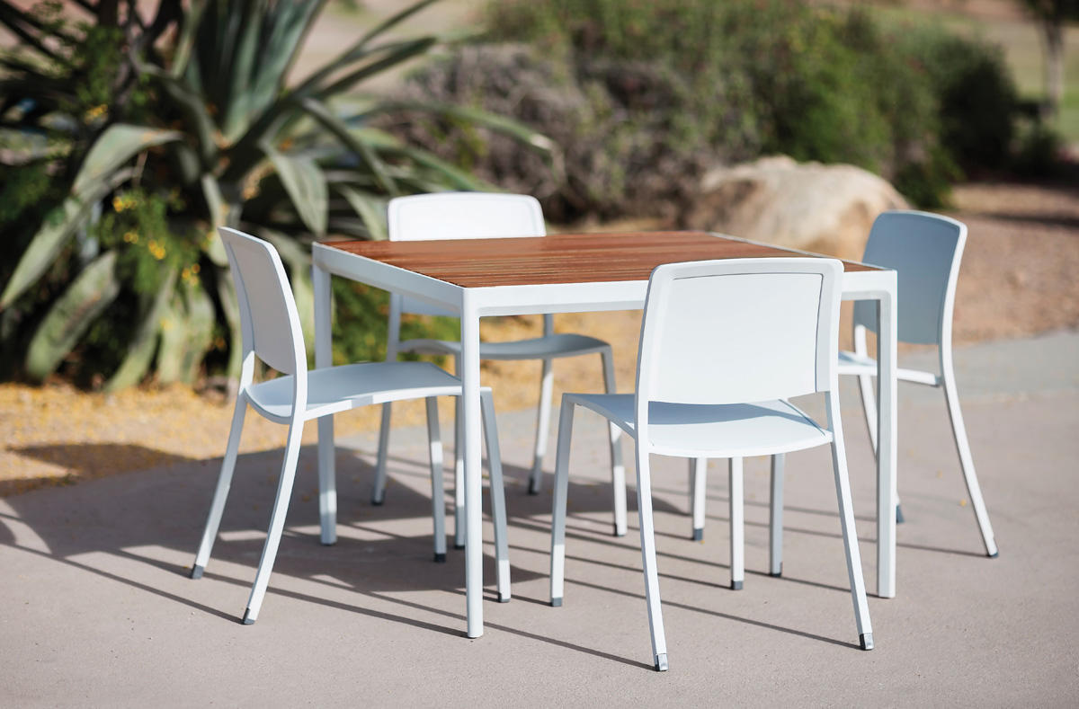 FSRT128 Стол Avivo  Forms-surfaces 