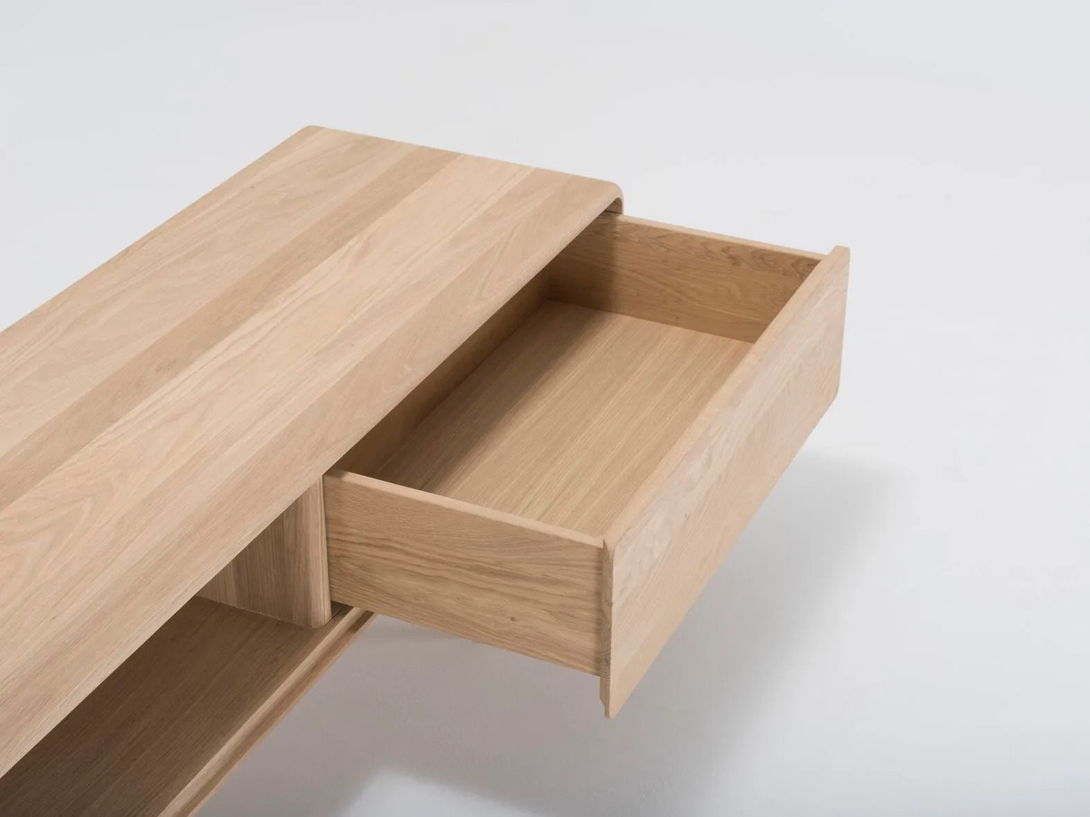 Низкий дубовый ТВ-шкаф с ящиками Gazzda Фавн ARCH-00041114 - Вид №2