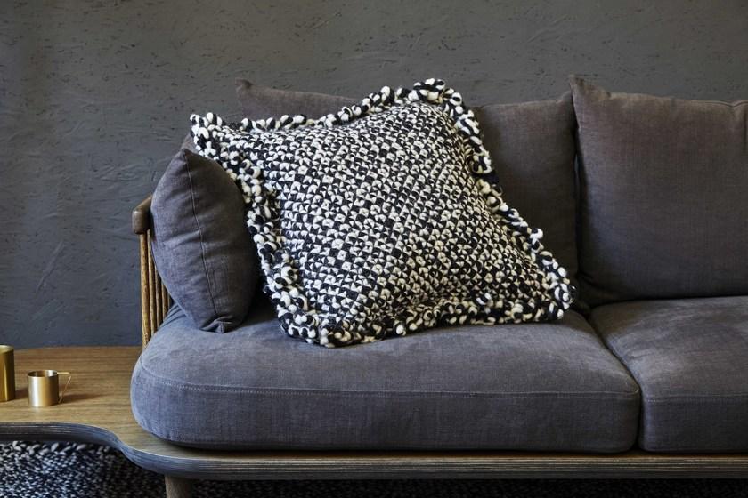 GAN Квадратная подушка из шерсти Waan sun-id-1509667 - Вид №12