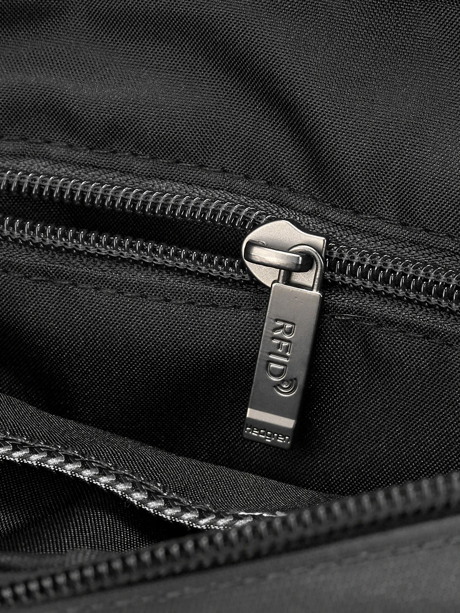 HGAHR01/359-01 Сумка кросс-боди HGAHR01 Quest Vertical Crossover 10 RFID Hedgren Great American Heritage  - Вид №5