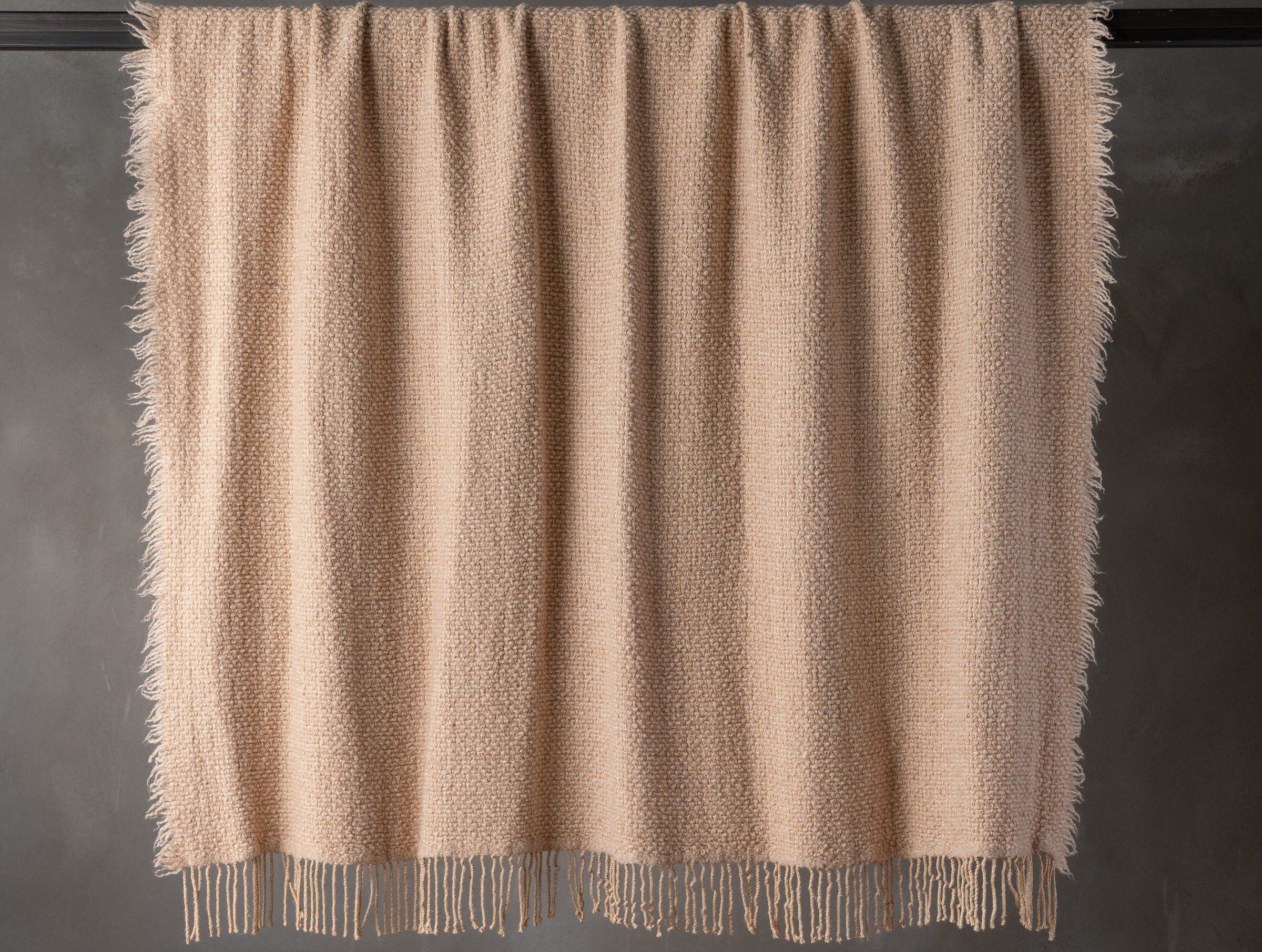 Плед из шелка и мохера The House of Lyria GIBRALTAR ARCH-00005733