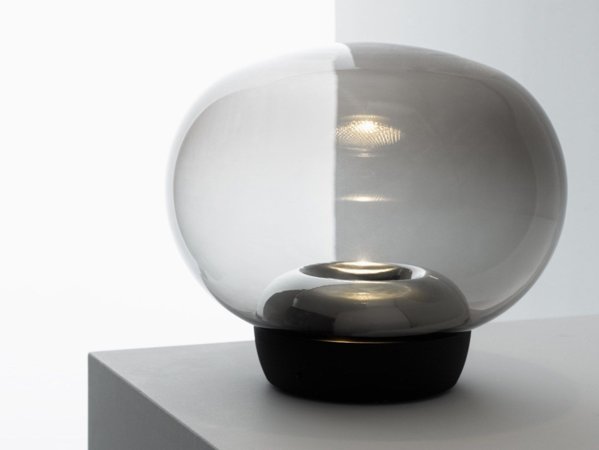 Светодиодная настольная лампа из дутого стекла Stilnovo la Mariée ARCH-00130100