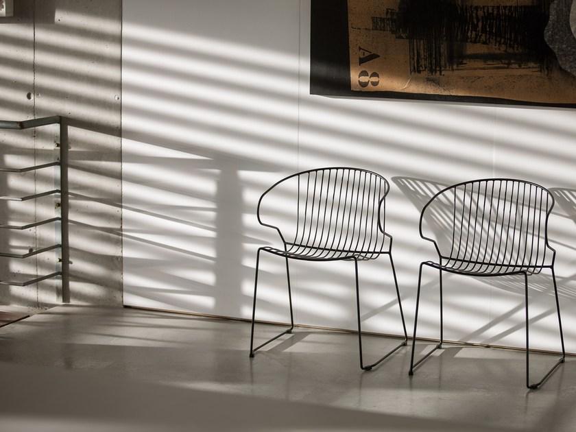 iSimar Стул с подлокотниками, штабелируемый на стальных салазках Bolonia 7207 - Вид №4