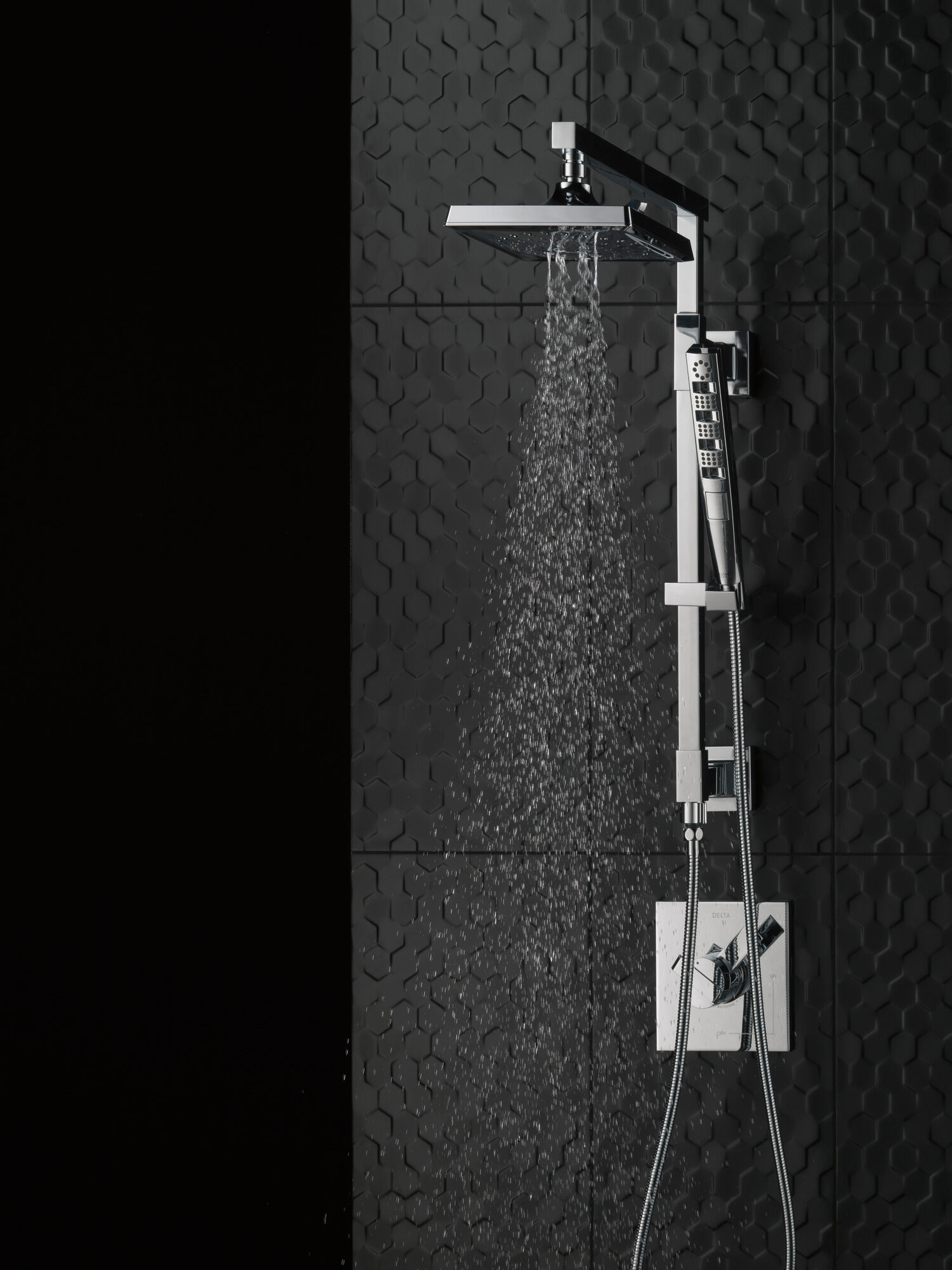 59140-PK H2Okinetic® Ручной душ с 4 режимами Delta Faucet Universal Showering Хром  - Вид №1