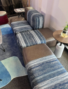 Кожаный диван