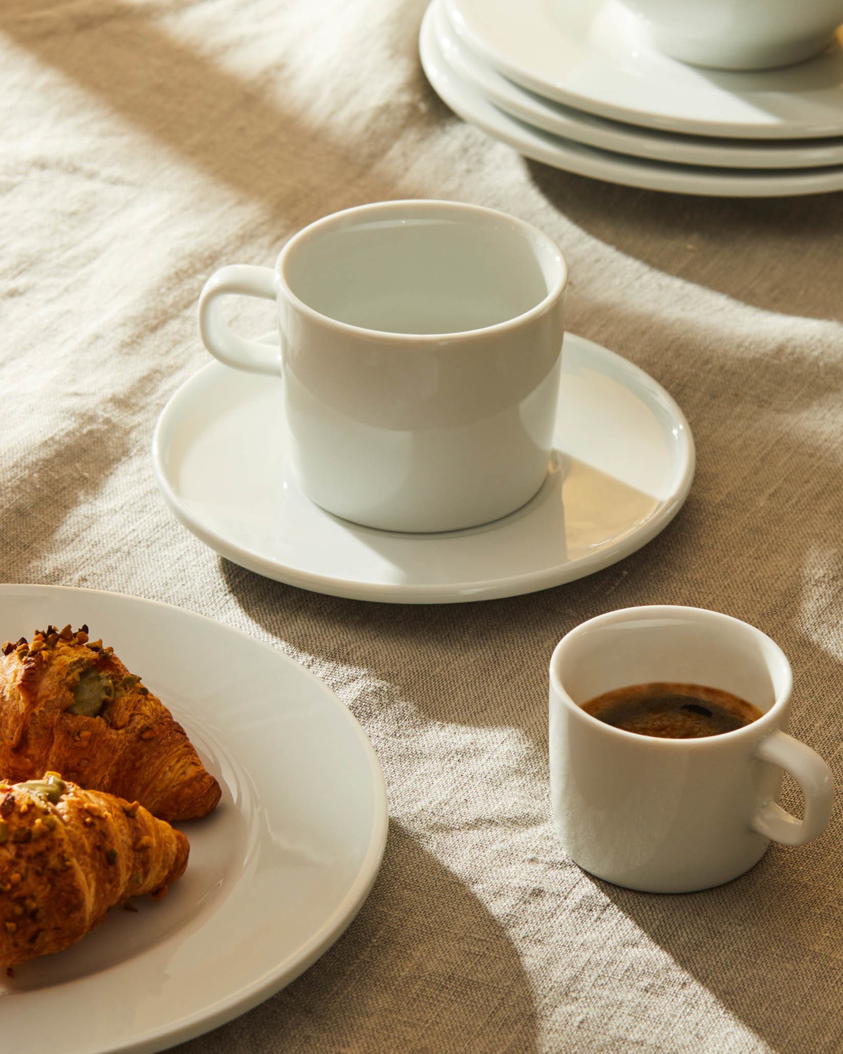 Блюдце для чая. 4 предмета Alessi PlateBowlCup AJM28/79 - Вид №1