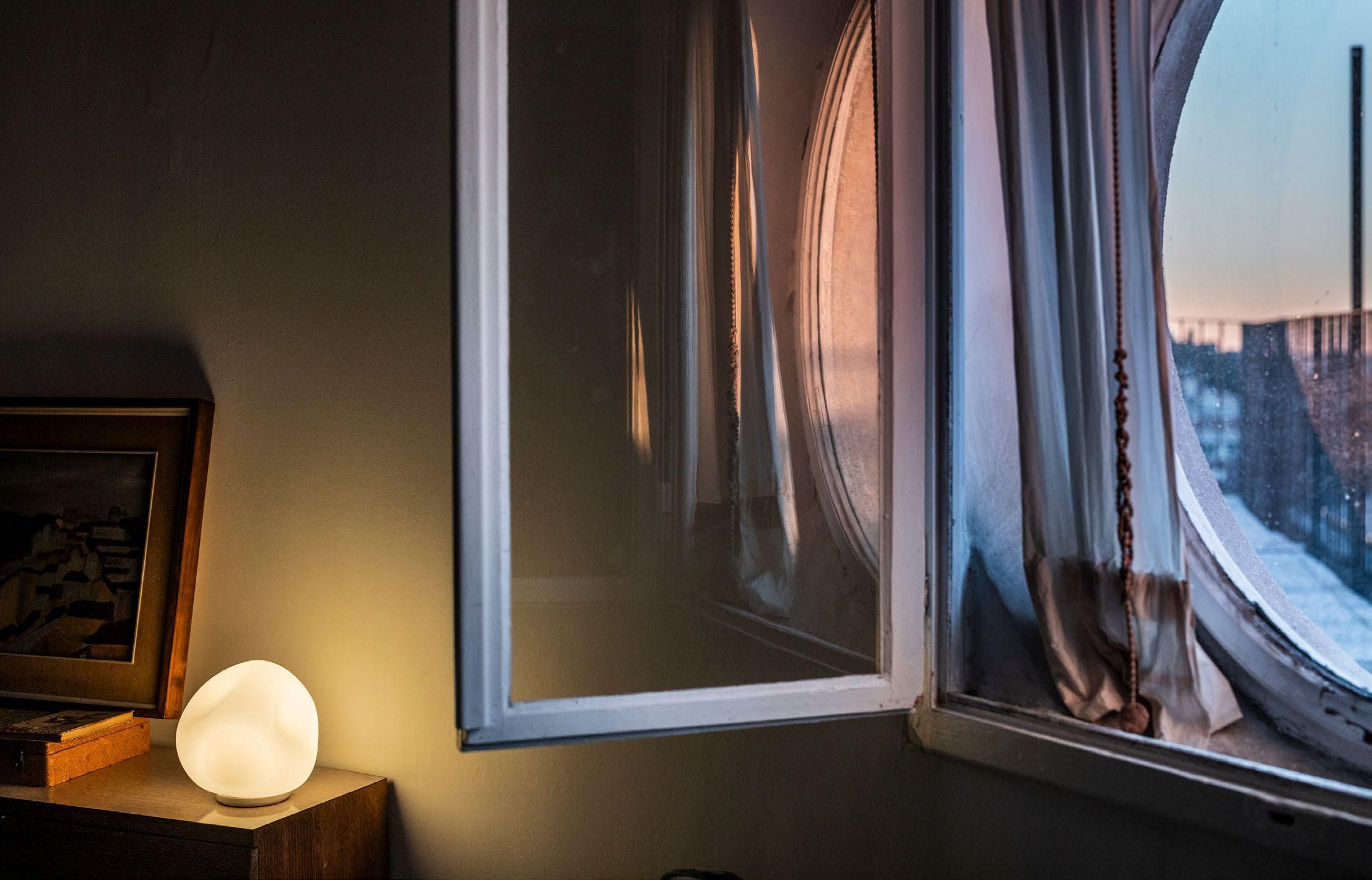 Светодиодная настольная лампа из дутого стекла In Stock Foscarini ARCH-00084311 - Вид №2