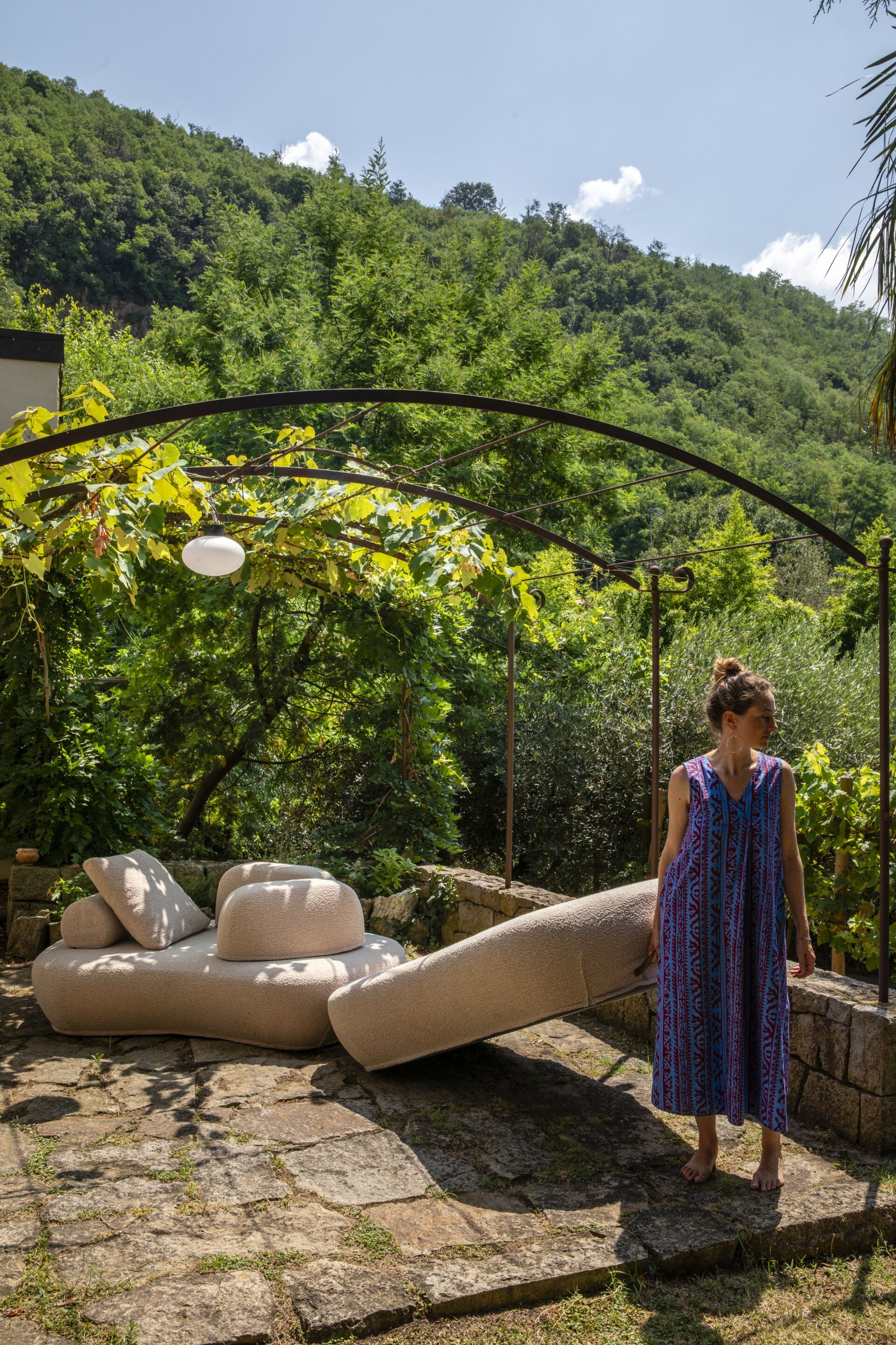 Изогнутый диван из ткани isOnAir ARCH-00140729 - Вид №5