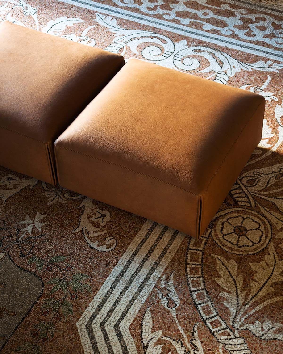 Кожаный модульный диван Tacchini Le Mura ARCH-00017013 - Вид №5