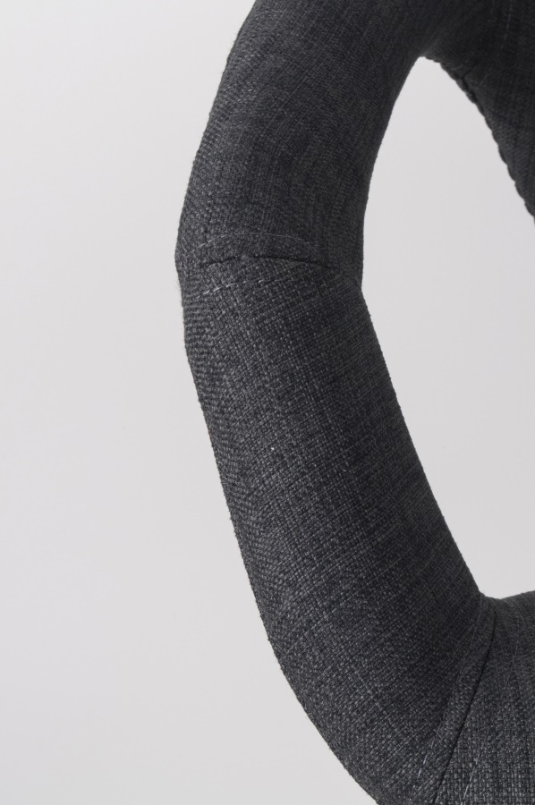 Кресло Flexback темно-серое с бежевым основанием Zuiver 1200096 - Вид №9