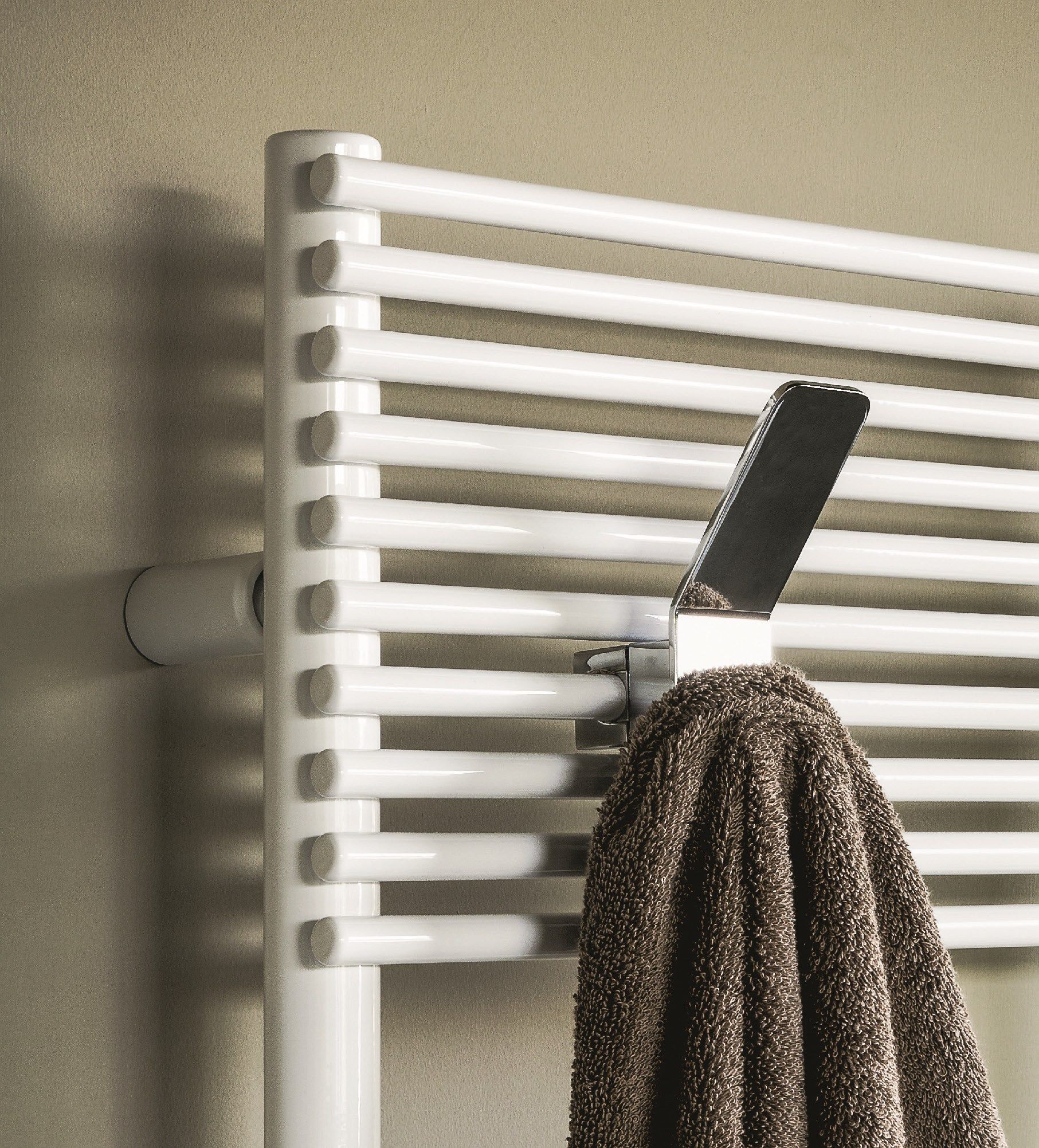 Настенный стальной вертикальный полотенцесушитель Tubes основы ARCH-00009494 - Вид №4