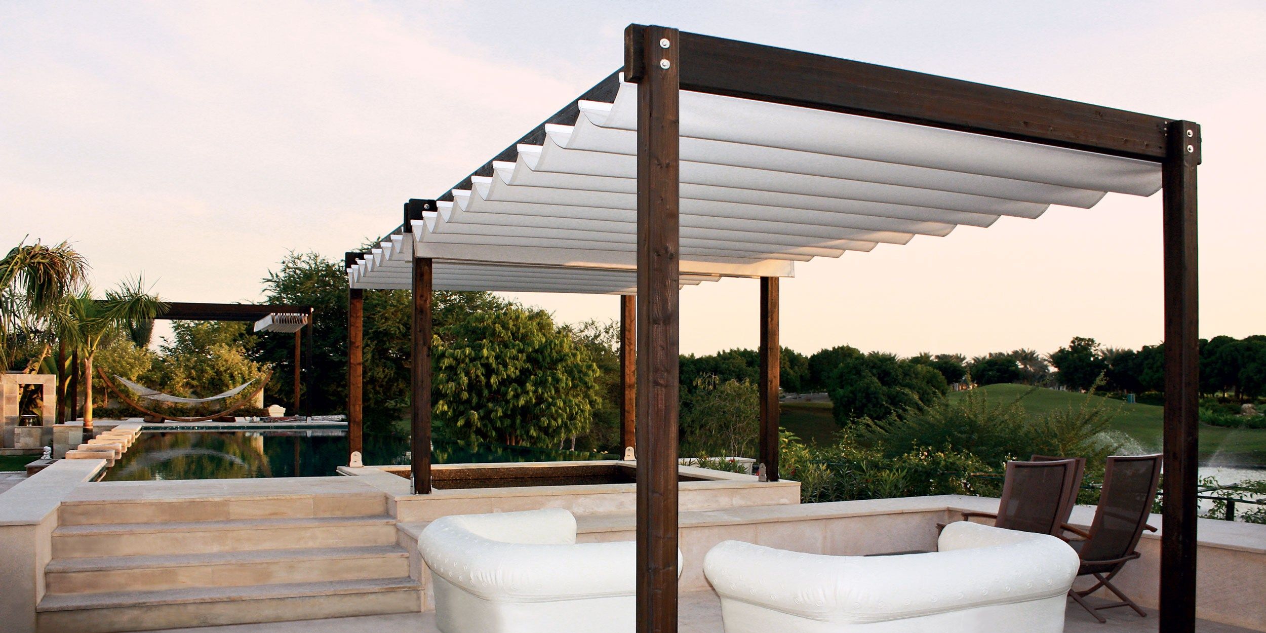 Беседка с раздвижной крышкой из акрила или ПВХ Mv Line тени ARCH-00073221 - Вид №1