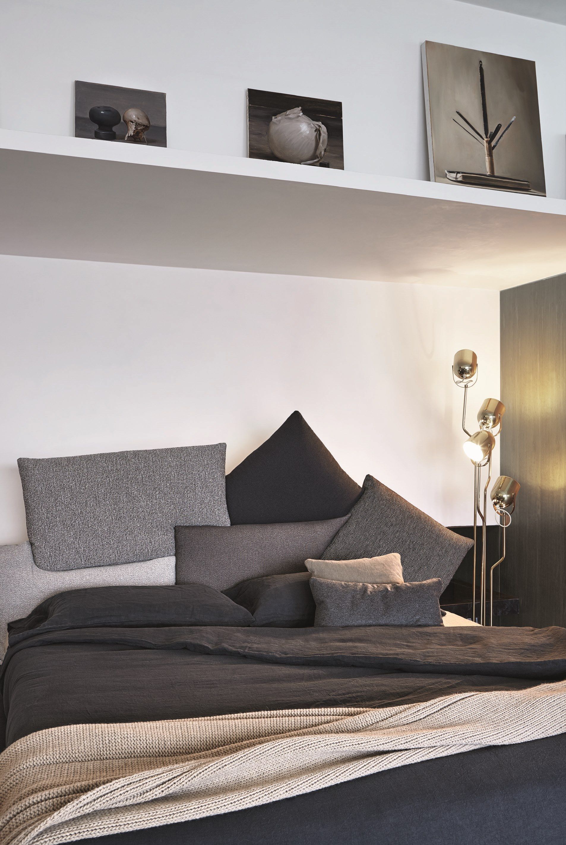 Двуспальная кровать из ткани с мягким изголовьем BONALDO Picabia ARCH-00086295 - Вид №2