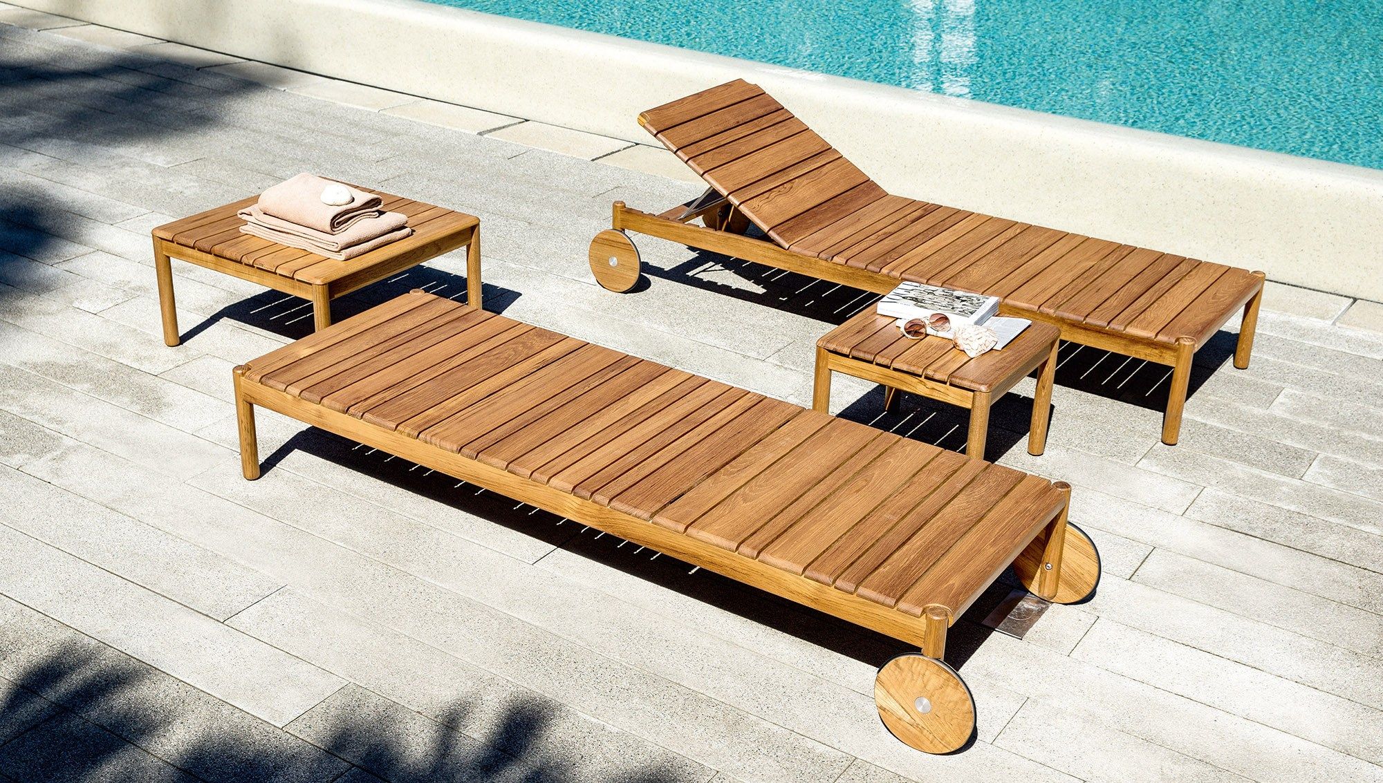 Квадратный стол из тикового дерева Varaschin штрих-код ARCH-00038898 - Вид №2