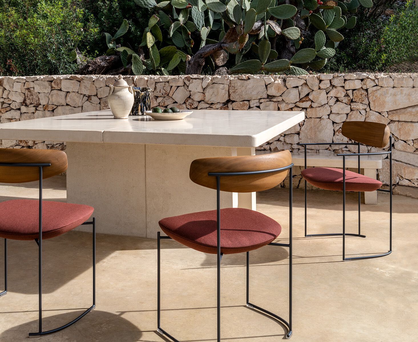 Садовое кресло с спинкой из ясеня и мягким сиденьем Potocco Keel ARCH-00115644 - Вид №1