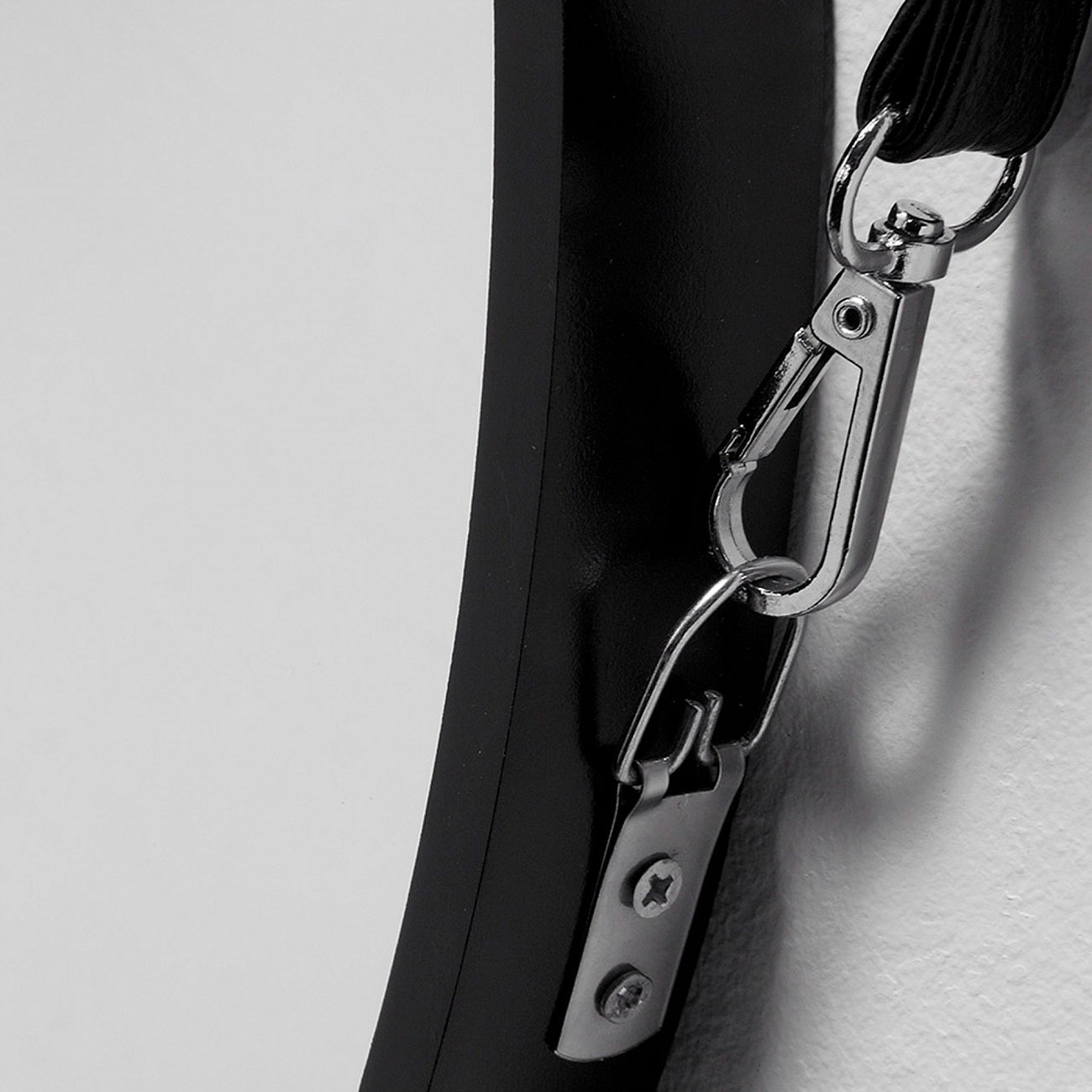 Зеркало на ремне металлическое круглое черное Eertrin 50 от La Forma LA FORMA EERTRIN 342866 Черный  - Вид №2