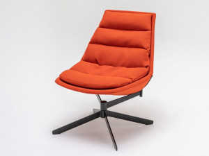 Тканевое вращающееся кресло